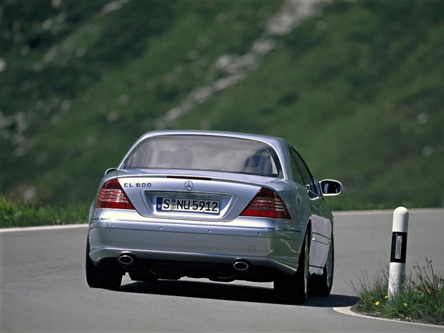  Mercedes-Benz CL600 2002 года  (фото 18 из 19)